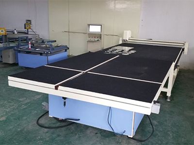 全自動玻璃切割機尺寸怎樣調(diào)試？