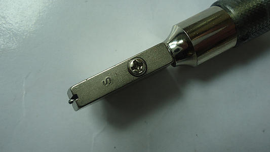 玻璃切割機(jī)刀頭能用多久